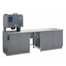 Kompletny zestaw kuchni fangoparafinowej – podgrzewacz i szafy grzewcze w zabudowie.