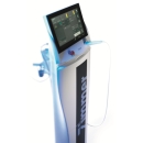 OptonPro – laser terapeutyczny na stojaku, widok pod kątem z ekranem dotykowym.