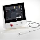 Głowica lasera wysokoenergetycznego OptonPro z wymiennymi nakładkami ochronnymi.