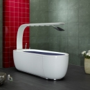 Vichy Prestige – wanna do hydroterapii z zintegrowanym systemem natrysku górnego.