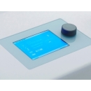 Panel sterowania z ekranem dotykowym w wannie do masażu podwodnego VITALITY.