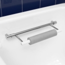 Uchwyt i wałek pod kolana w wannie do masażu podwodnego – widok detalu.