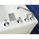 Panel sterujący wanny medycznej model 1.5-3 z pokrętłami do regulacji temperatury i natężenia wody.