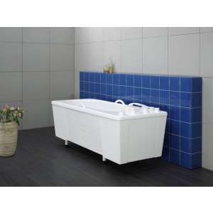 Wanna medyczna do kąpieli mineralnych, termalnych i solankowych model 1.4-2 w kolorze białym.