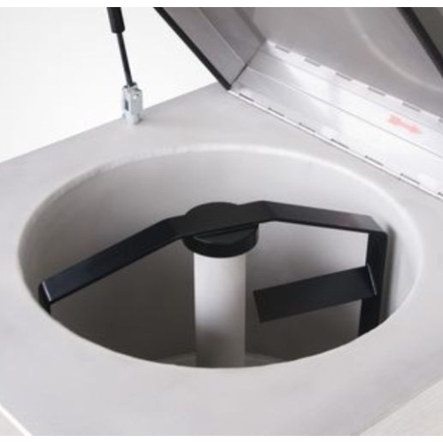 Mieszadło wewnętrzne podgrzewacza do parafiny – widok komory roboczej urządzenia.