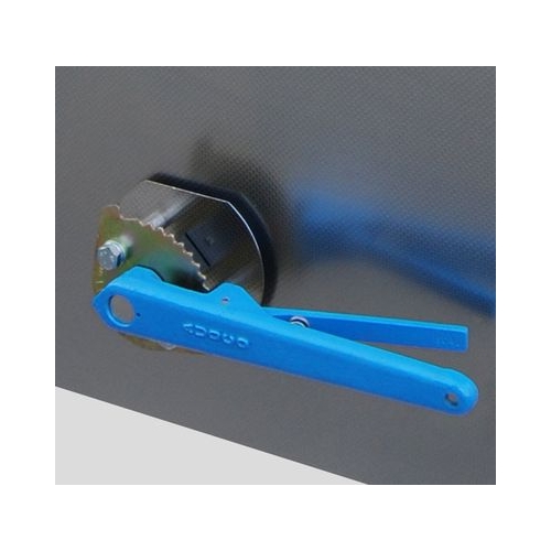 Zawór spustowy mieszalnika borowinowego z niebieską dźwignią.