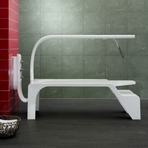 Stół do zabiegów Vichy Superieure – konstrukcja z łukowym ramieniem natryskowym.