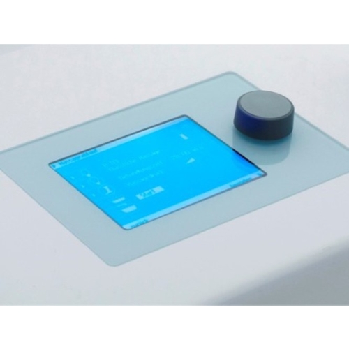 Panel sterowania z ekranem dotykowym w wannie do masażu podwodnego VITALITY.