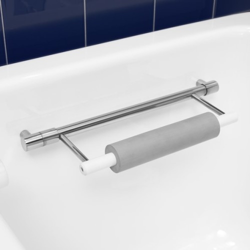 Uchwyt z wałkiem pod kolana w wannie do automatycznego masażu podwodnego 0.20-8 SLK – widok detalu.